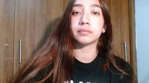 leanaalhub online show from April 29, 10:03 pm
