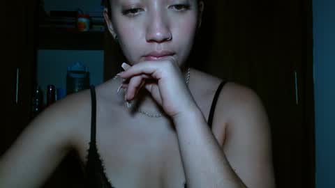 Snapshot of leanaalhub chatting on December 18, 8:09 am leanaalhub online show from December 18, 8:09 am