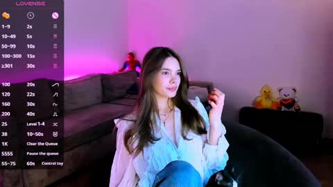 Leana online show from March 12, 4:44 pm