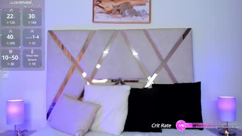 Leandra  online show from February 25, 7:49 pm