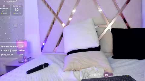 Leandra  online show from February 28, 1:37 am