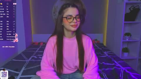 Sophie online show from March 3, 7:10 pm