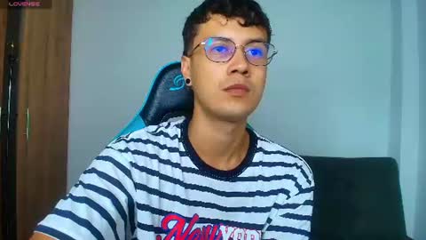 leaneseb online show from July 2, 6:35 pm