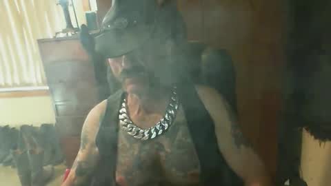 leathergreaser online show from April 28, 5:56 am