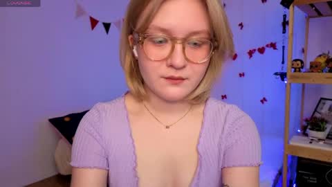 Ellie online show from April 22, 7:37 am