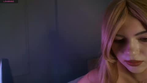 lee online show from March 15, 7:39 pm