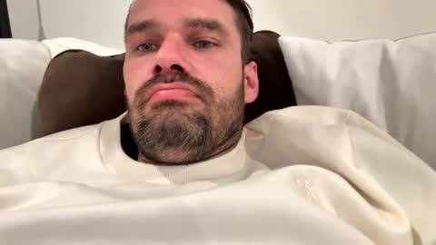 leexxx_69 online show from October 27, 12:43 am