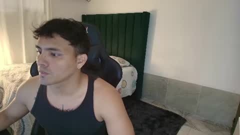  Lei  online show from July 25, 10:40 pm
