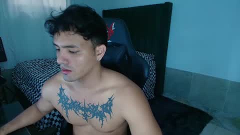  Lei  online show from June 19, 8:37 pm