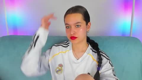 leiawow online show from June 15, 9:23 am