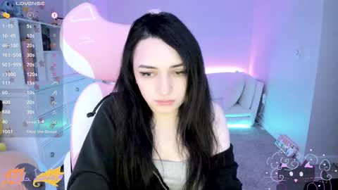 Snapshot of leighlalove chatting on October 22, 2:37 am Leighla online show from October 22, 2:37 am