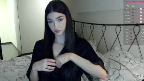 Leila online show from December 27, 6:20 pm