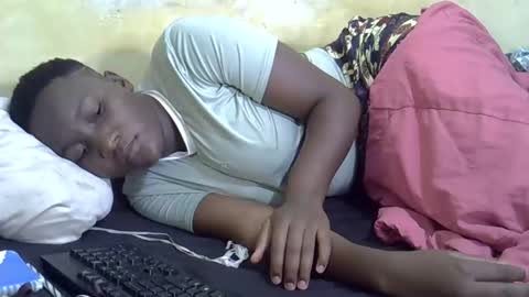 leilah_cute19 online show from April 28, 7:23 am