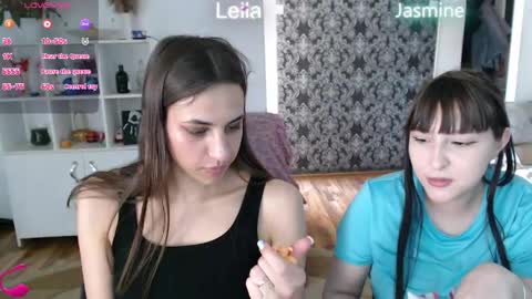Leila online show from May 4, 8:21 am