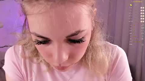 leilalafleur_ online show from July 2, 3:44 am