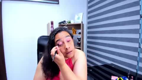 Leila online show from June 24, 12:45 pm
