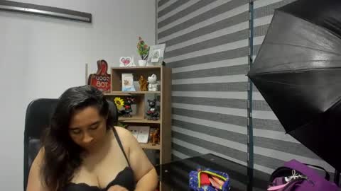 Leila online show from July 6, 11:18 am