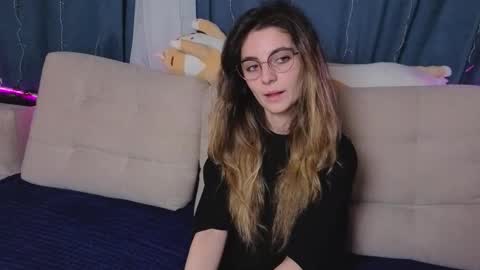 Alexandria online show from November 15, 8:32 pm