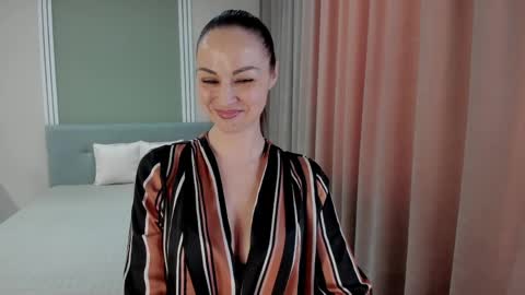 Lissa online show from April 26, 3:20 pm
