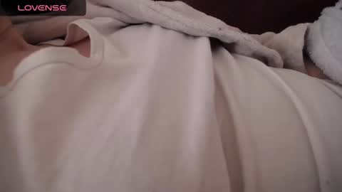 lenagolden online show from February 20, 12:04 pm