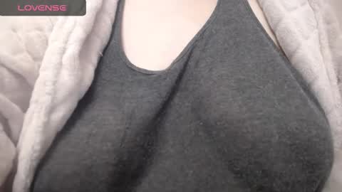 lenagolden online show from January 31, 6:02 am