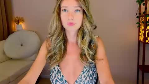 Lena online show from July 10, 11:15 am