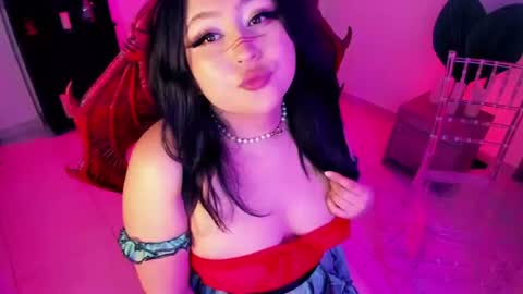 Lenna Kang online show from June 18, 6:57 pm