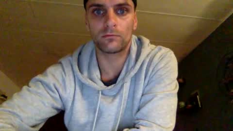 Armando online show from October 24, 6:41 pm