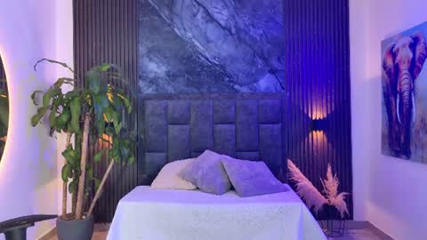 lenna_s online show from June 29, 8:41 pm