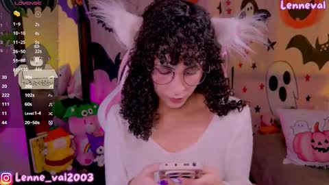Snapshot of lenneval chatting on October 5, 2:09 am Val online show from October 5, 2:09 am
