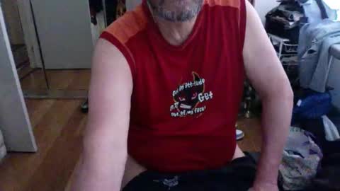 Snapshot of lennyfife chatting on November 1, 12:11 am Pussylicker online show from November 1, 12:11 am