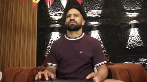Leo  Diaz online show from July 10, 2:16 am