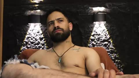 Leo  Diaz online show from July 18, 10:45 pm