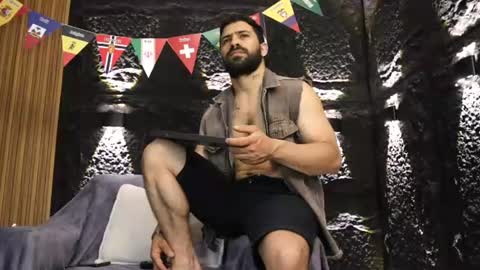 Leo  Diaz online show from June 25, 12:40 am