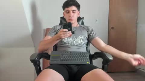 Leo Jones online show from July 8, 12:25 am
