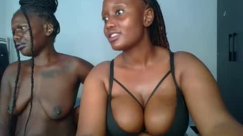 leo_kitty8 online show from March 7, 7:36 pm