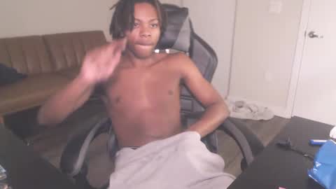 LeoMalonee online show from February 8, 5:29 am