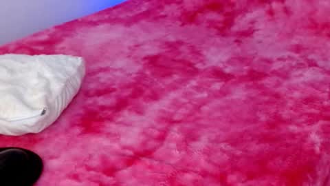 LUCY online show from November 9, 12:03 am