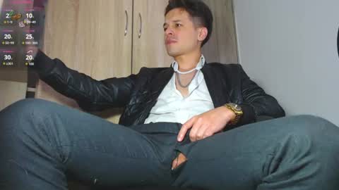 iam leonal online show from July 21, 6:21 pm