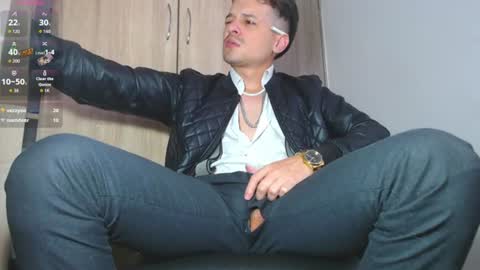 iam leonal online show from July 10, 7:07 pm