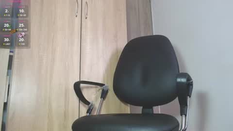 iam leonal online show from June 18, 6:24 pm