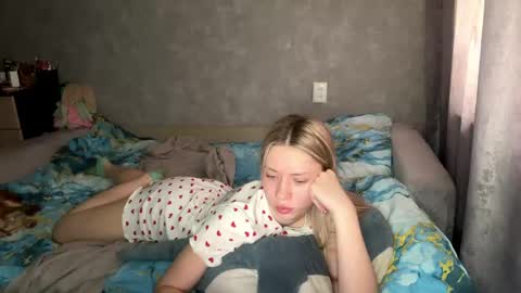 Eva online show from May 15, 6:33 am