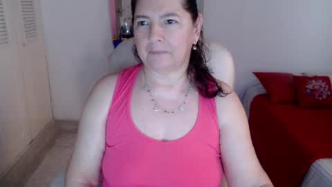 leonela   online show from June 7, 11:04 am