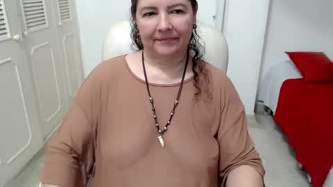 leonela   online show from June 14, 2:24 am