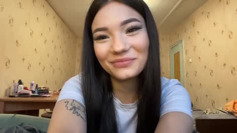 Aria online show from March 12, 2:54 pm