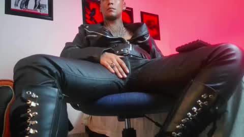 Lenardo jaramillo online show from January 5, 5:27 pm