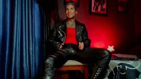 Lenardo jaramillo online show from April 24, 12:40 pm