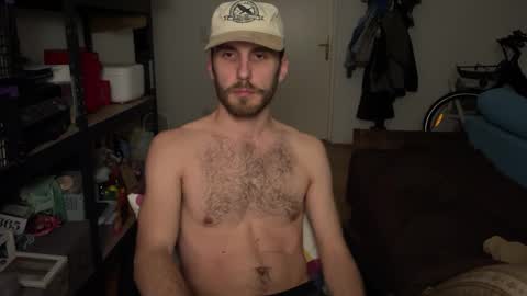 Leon online show from November 17, 11:07 pm