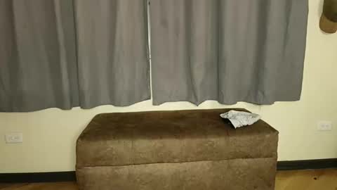 Leo online show from November 5, 1:07 am