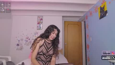 Lesly online show from November 5, 3:58 pm